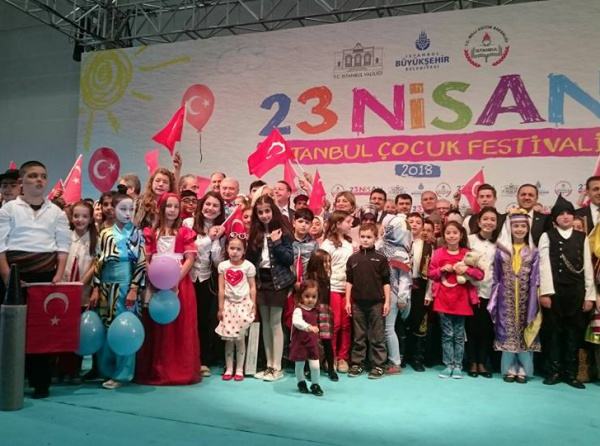 Öğrencimiz Elif DEMİR "23 Nisan Çocukların Rüyası" adlı şiir yarışmasında İstanbul 3. olmuştur.