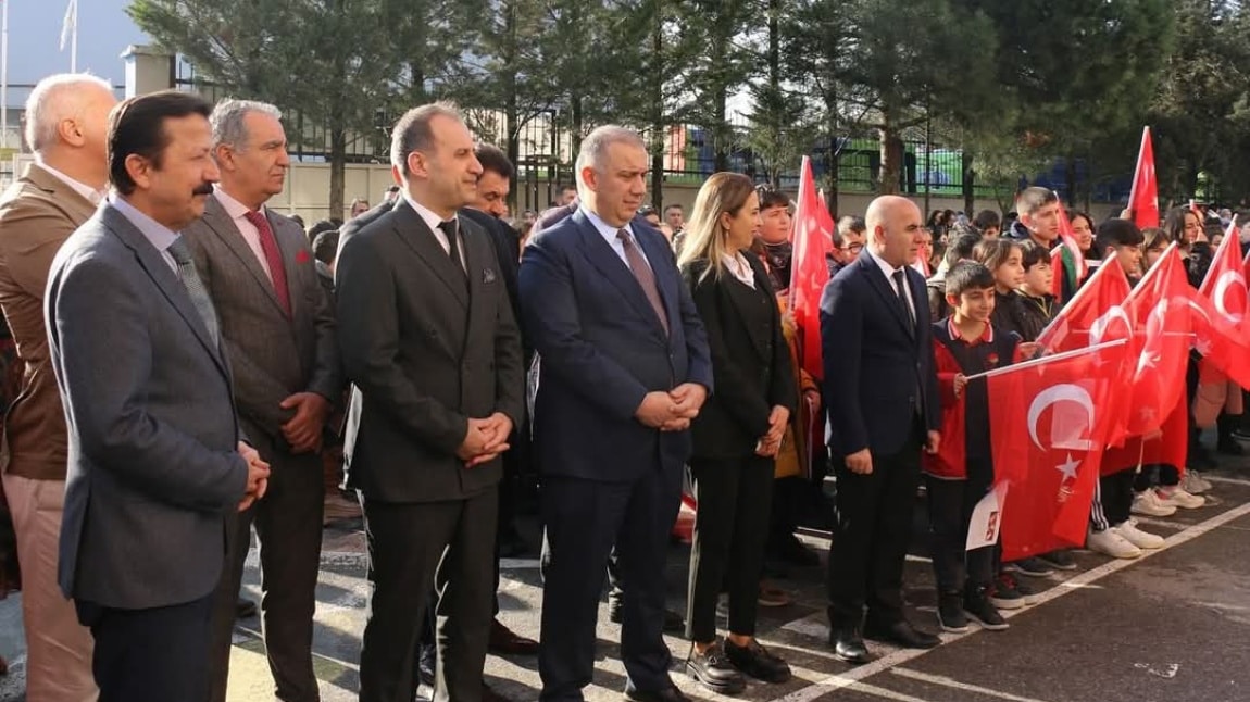 Tuzla İlçesi Karne Töreni Çok Kıymetli Misafirlerimizin Katılımı İle Okulumuzda Gerçekleştirildi